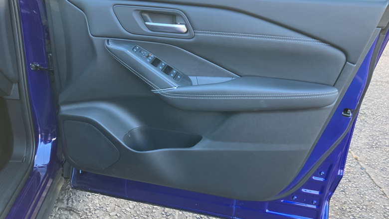 Nissan Qashqai 1.3 DiG-T MH N-Connecta 5dr Petrol Hatchback